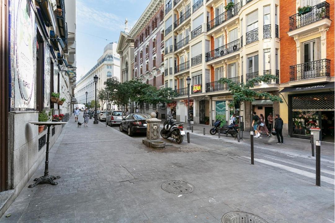 Refurnished One-bedroom Letras * Madrid
